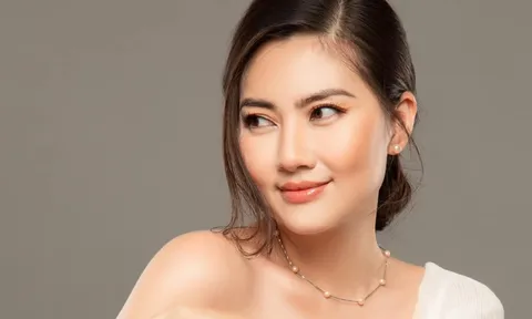 Vbiz có mỹ nhân càng ác càng hot rần rần, đóng 1 phim mà hốt nguyên rổ meme xài cả đời chưa hết