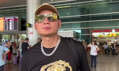 Nam NSƯT vừa sang Mỹ vài ngày đã về nước, ra thông báo