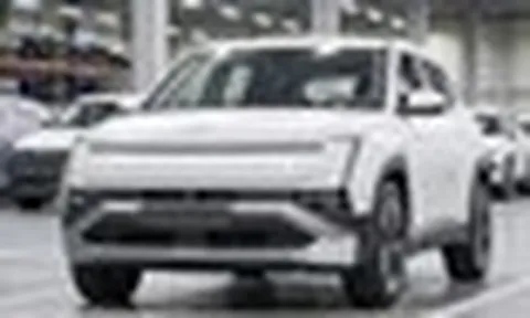 Hyundai Tucson N-Line đời mới lần đầu lộ diện: Thiết kế hầm hố hơn, mâm lớn, màn hình lớn tích hợp AI, động cơ sẽ mạnh hơn bản thường
