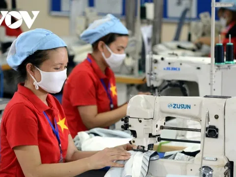 Tăng trưởng xuất khẩu tiếp tục tạo động lực khôi phục nền kinh tế