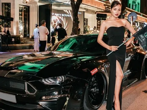 Dàn xe trăm tỷ tụ họp tại Hà Nội: McLaren 650S Spider độ thân rộng, Ford Mustang GT 'nằm' sát mặt đường gây chú ý