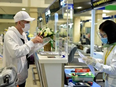 Mở bán vé máy bay Tết 2023, có chặng tăng giá gấp đôi
