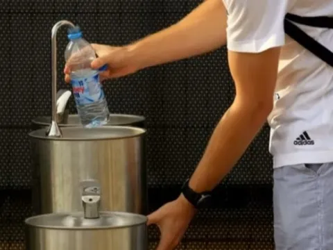 Cách giữ mát, biểu hiện say nắng và kiệt sức vì nắng nóng