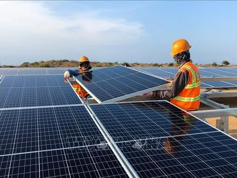 Bộ Công Thương lý giải về đề xuất tiếp tục phát triển gần 2.430 MW điện mặt trời