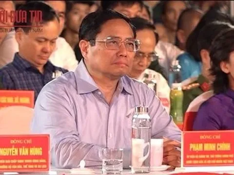 Video: Thủ tướng dự chương trình nghệ thuật “Bản hùng ca bất diệt”