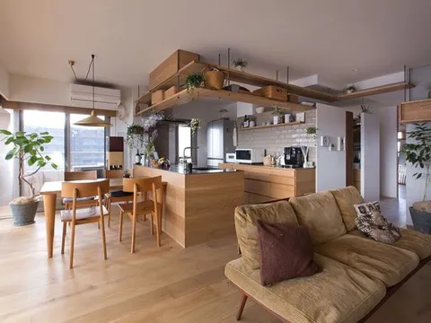 Căn hộ 85m² sử dụng nội thất toàn gỗ nhưng không hề nặng nề của gia đình 3 người ở Nhật Bản