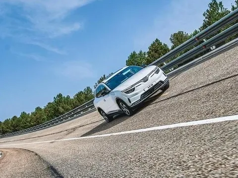 6 mẹo chăm sóc xe điện trong thời tiết nắng nóng