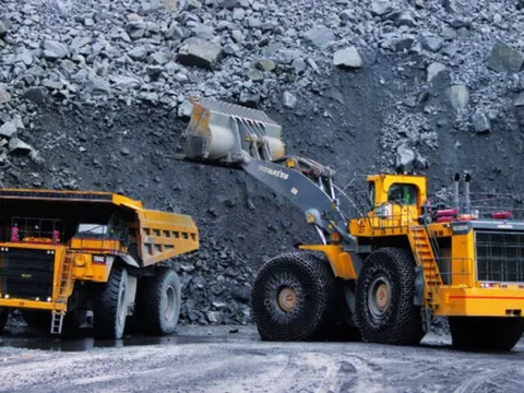 Từ vài tỷ mỗi quý, một công ty buôn than bỗng lãi đột biến 342 tỷ đồng quý 2, EPS cao nhất sàn chứng khoán với P/E chỉ hơn 2 lần