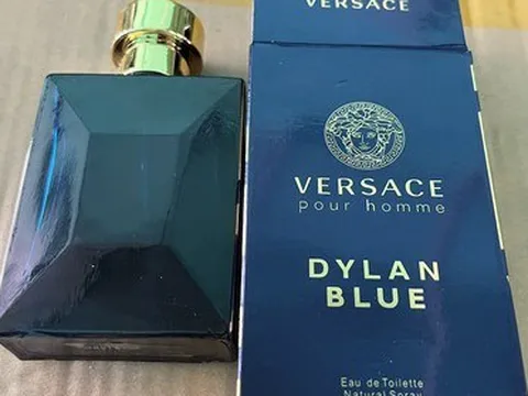 Phát hiện hơn 20 tấn nước hoa, mỹ phẩm nghi giả nhãn hiệu Versace, Chanel, Gucci, Hugo Boss