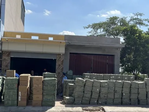 Phát hiện hơn 20 tấn nước hoa, mỹ phẩm nghi giả nhãn hiệu nổi tiếng