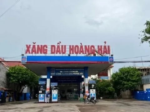 Vụ đổ 500.000 đồng hút ra được 9,5 lít xăng: Do sơ suất của nhân viên?