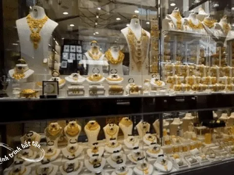 Thử thách ăn ở siêu tiết kiệm ở Dubai trong 24h: Khách Tây nhớ món đồ cực rẻ tại Việt Nam