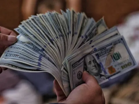 Nhân viên bỏ trốn sau khi được chuyển nhầm lương cao gấp 286 lần bình thường