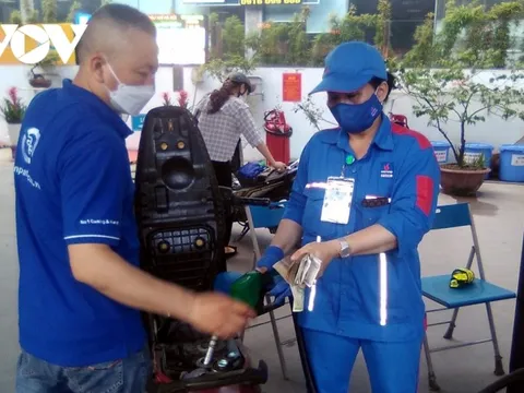 Giá xăng, dầu giảm ảnh hưởng thế nào tới nguồn thu ngân sách?