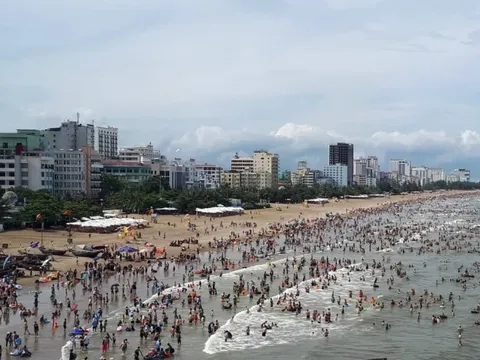 Du lịch nội địa tăng trưởng nóng: Chất lượng dịch vụ không tương xứng