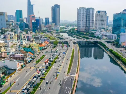 'Siêu quận' chỉ rộng bằng một xã nhưng thu ngân sách bằng 9 tỉnh cộng lại