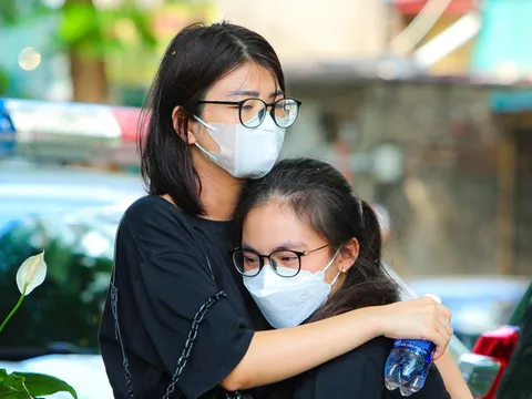 Khám nghiệm hiện trường vụ cháy quán karaoke khiến 3 chiến sĩ công an hi sinh