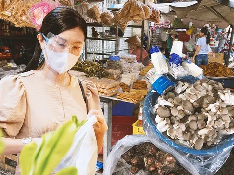 Thị trường thực phẩm chay tấp nập, hút khách mùa Vu Lan