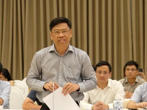 Thứ trưởng Bộ GTVT: Giá xăng dầu tăng thì cước tăng, giá giảm thì 'có độ trễ'