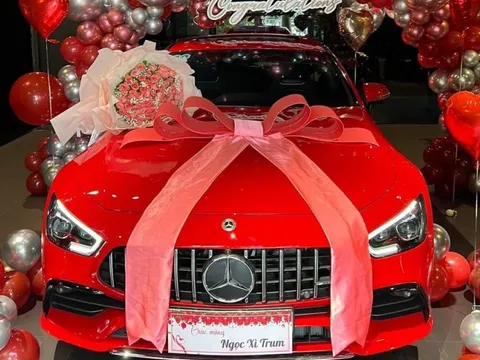 Danh tính chủ nhân của chiếc GT 53 2022 đầu tiên tại Việt Nam