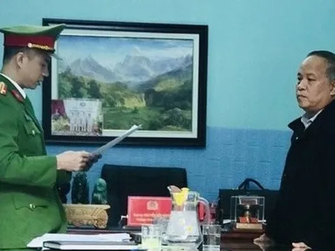 Thanh Hóa: Đình chỉ sinh hoạt Đảng nguyên Chủ tịch huyện và 2 thuộc cấp