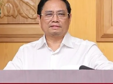 Thủ tướng: Nâng cao hiểu biết, khả năng tư duy, kỹ năng tài chính của người dân