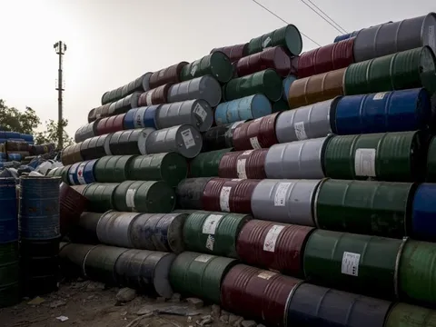 Nga cạnh tranh với Saudi Arabia để bán dầu ở Ấn Độ