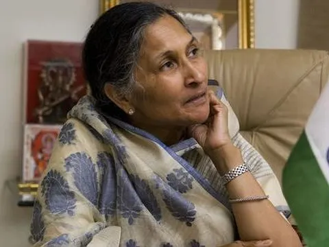 'Bà nội trợ Ấn Độ' vượt qua tỷ phú Trung Quốc, trở thành người phụ nữ giàu nhất châu Á