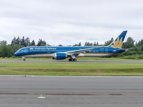 Máy bay Vietnam Airlines đi Nhật Bản quay đầu để cấp cứu hành khách trẻ em