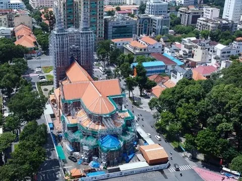 Ảnh: Nhà thờ Đức Bà sẽ được trùng tu đến năm 2027, hiện trạng ra sao?