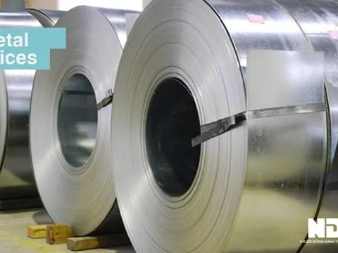 Giá quặng sắt, thép cuộn cán nóng tại Trung Quốc đồng loạt giảm gần 2%