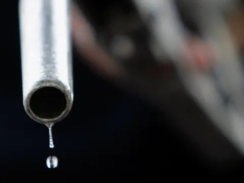 OPEC tiếp tục hạ dự báo về tăng trưởng kinh tế toàn cầu và nhu cầu dầu mỏ năm 2022