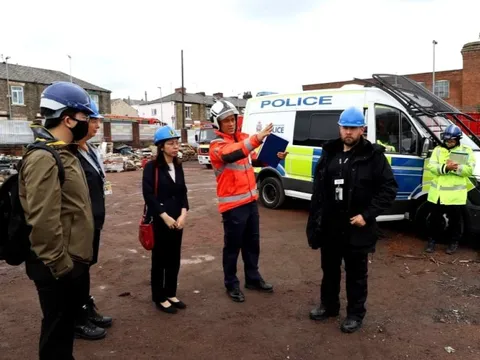 Nhận dạng nạn nhân Việt Nam đầu tiên trong vụ cháy ở Manchester