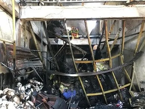 Ninh Thuận: Ba mẹ con mắc kẹt trong ngôi nhà cháy suốt nhiều giờ