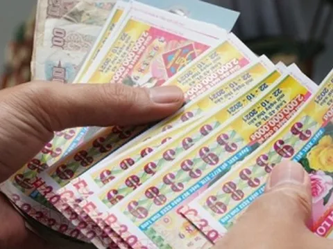 Lấy ý kiến 'cấm dịch vụ mua hộ vé xổ số': Chuyên gia nói gì?