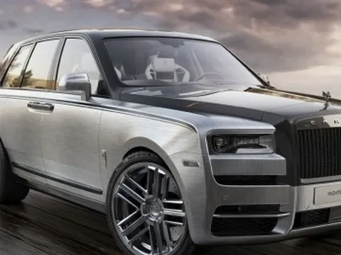 Rolls-Royce Cullinan thêm sang trọng với gói độ của Carlex Design