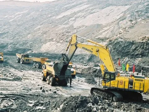 Bão giá vật liệu: Đừng để chủ mỏ thách thức nhà thầu, nhà đầu tư