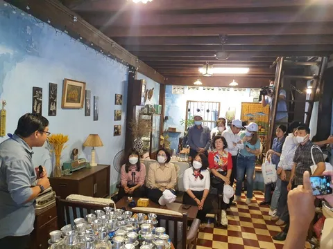 Bất ngờ với những điểm đến du lịch “quen mà lạ” ở trung tâm TP HCM