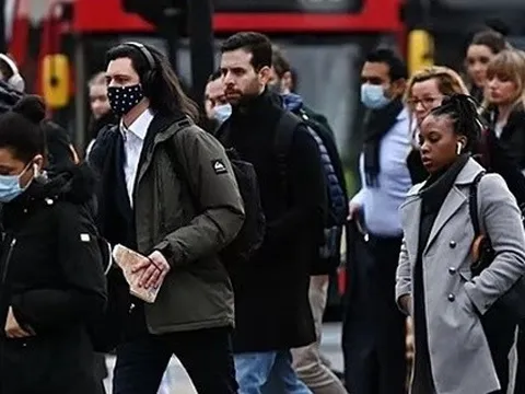 Tiền lương thực tế của người dân Anh giảm mạnh nhất hai thập kỷ