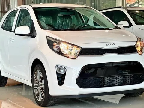 Chi tiết Kia Morning 2022 bản số sàn vừa về đại lý: Giá 359 triệu đồng, trang bị cơ bản, tạo sức ép cho Grand i10 MT