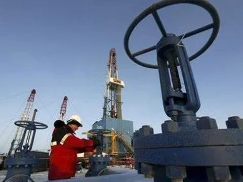 Giá dầu thô giảm sau 3 ngày tăng liên tiếp