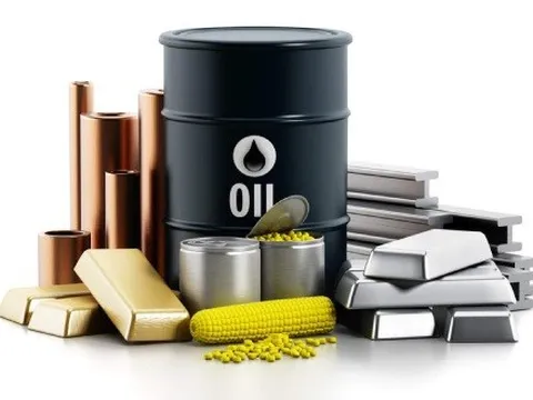 Thị trường ngày 25/8: Giá dầu tăng, quặng sắt cao nhất một tuần, cà phê tăng hơn 4%