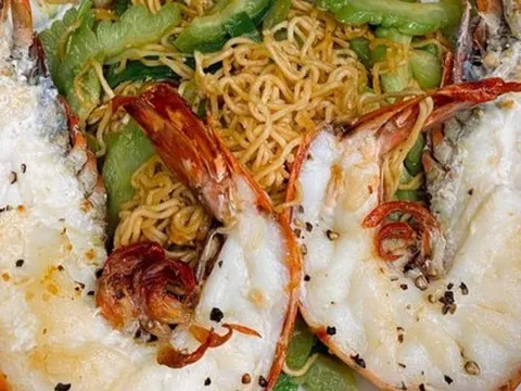 Tôm sú hổ đen to như tôm hùm, có tiền chưa chắc mua được