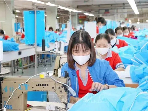 Khi nào giảm đóng BHXH 15 năm được hưởng lương hưu?