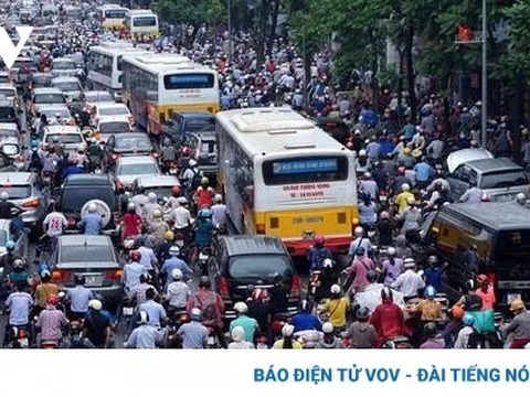 Xe bus: Làm sao bước qua vòng luẩn quẩn vắng khách, thua lỗ?