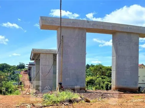 Ngổn ngang đường nghìn tỷ trước ‘lệnh’ thông xe ngày 2/9