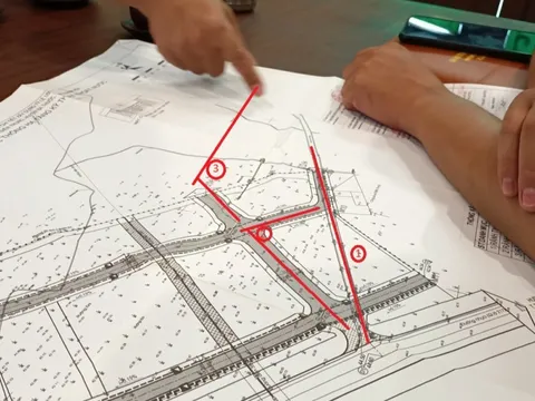 Vụ một huyện ở Thanh Hóa "nắn cong" đường: Còn thiếu sót xin ý kiến người dân
