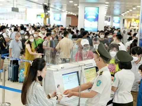 Dịp Quốc khánh 2/9: Căng thẳng vì 'cháy' vé