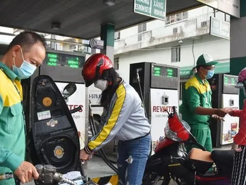 Điều hành giá xăng dầu linh hoạt, tránh gây sốc