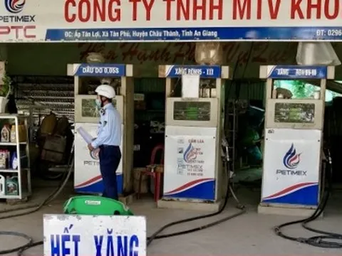 Nhiều cửa hàng xăng dầu ở miền Tây treo biển hết xăng, cơ quan quản lý nói gì?